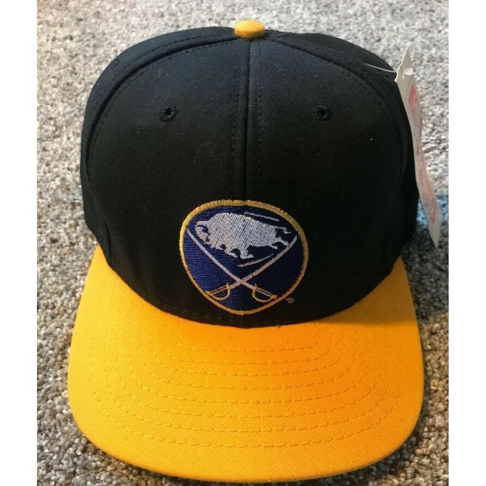Vintage 90’s Men’s Size 7 1/4” American Needle Buffalo Sabres NHL Fitted Hat Cap
